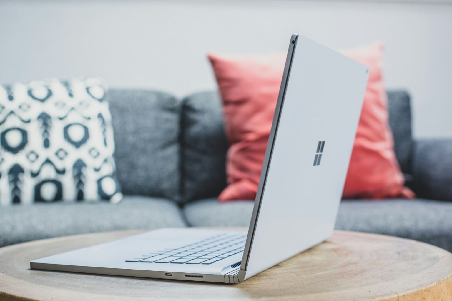 Microsoft Surface Not Charging (Fixes, Causes & Troubleshooting