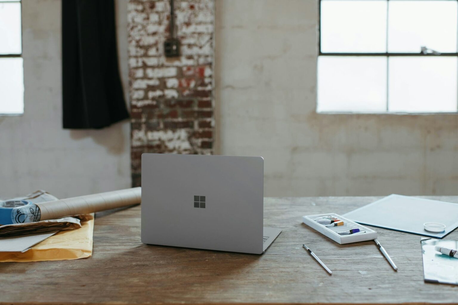 Microsoft Surface Not Turning On (Causes & Solutions)